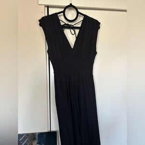 Old Navy Elegant Black V-Neck Jumpsuit
